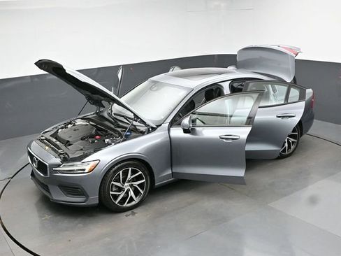 Used 2020 Volvo S60 T5 Momentum w/ Protection Package Premier FWD image 43