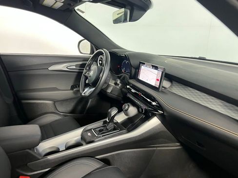 Used 2024 Alfa Romeo Tonale Ti w/ Active Assist Package image 32