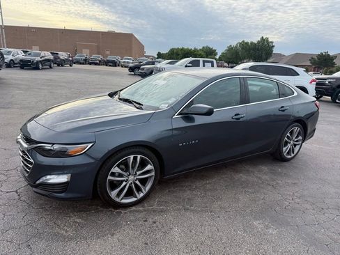 Used 2021 Chevrolet Malibu LT FWD image 11