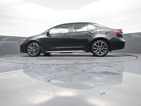 Certified 2022 Toyota Corolla SE image 31