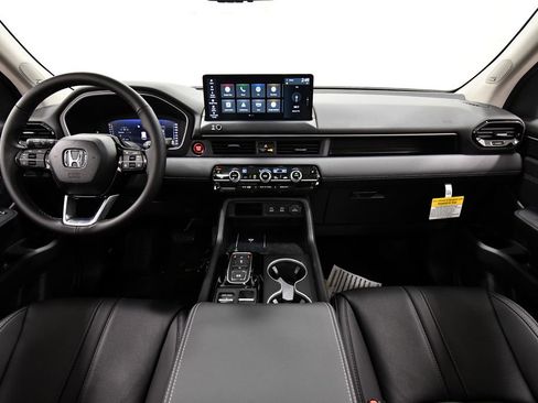 New 2026 Honda Pilot Touring image 15