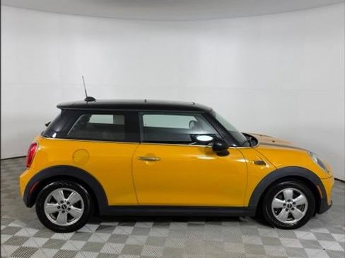 Used 2014 MINI Cooper 2-Door Hardtop FWD image 8