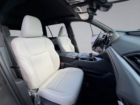 Used 2026 Lexus TX 350 AWD w/ Technology Package image 16