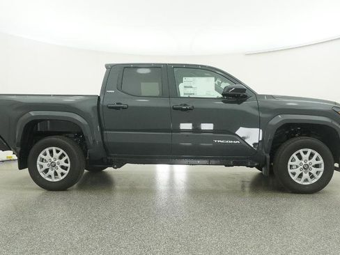 New 2026 Toyota Tacoma SR5 image 32