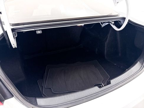 Used 2024 Chevrolet Malibu RS FWD image 28