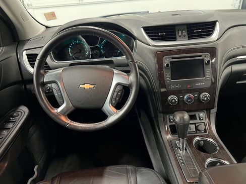 Used 2016 Chevrolet Traverse LT w/ Style and Technology Package AWD/4WD image 8