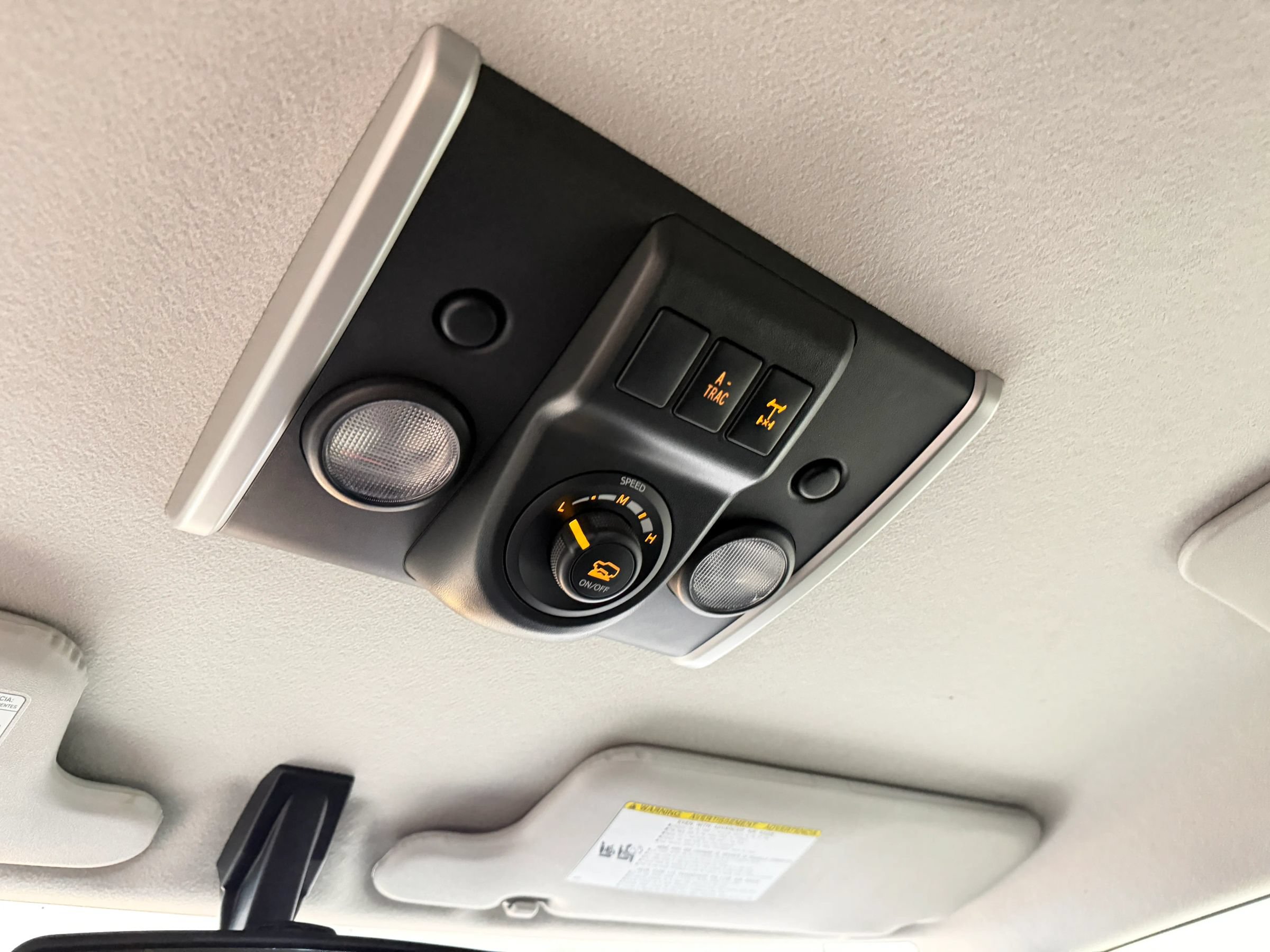 Used 2013 Toyota FJ Cruiser 4WD w/ Convenience Pkg image 32