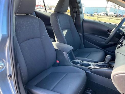 Used 2023 Toyota Corolla LE image 7