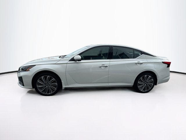 Used 2023 Nissan Altima 2.5 SL AWD/4WD image 8