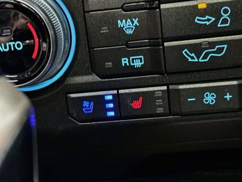 Used 2018 Ford F150 Platinum w/ Technology Package AWD/4WD image 22