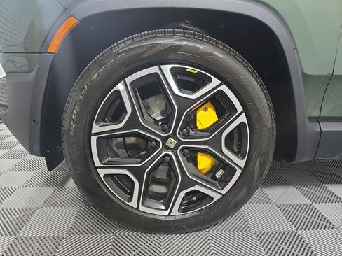 Used 2024 Rivian R1S Launch Edition AWD/4WD image 9