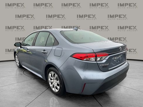 Used 2025 Toyota Corolla LE image 3