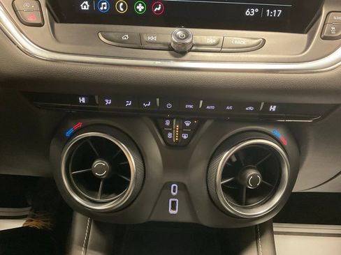 Used 2023 Chevrolet Blazer LT w/ Driver Confidence Package image 15