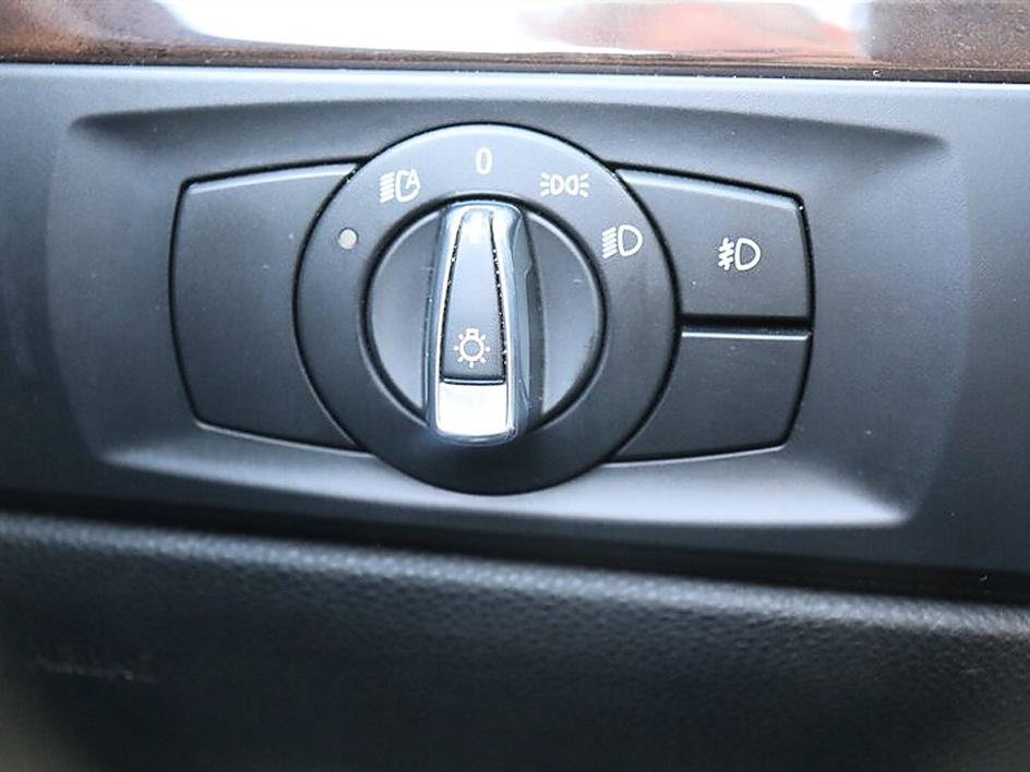 Used 2011 BMW 328i Convertible RWD image 22
