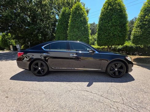 Used 2010 Lexus LS 460 w/ Luxury Value Edition RWD image 6