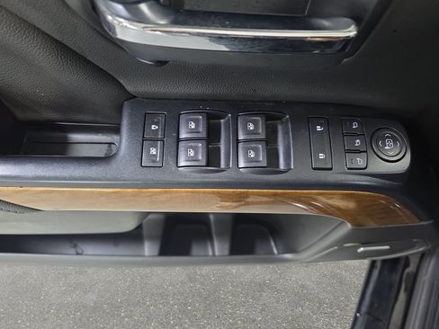 Used 2018 Chevrolet Silverado 1500 LTZ w/ Sport Package AWD/4WD image 27