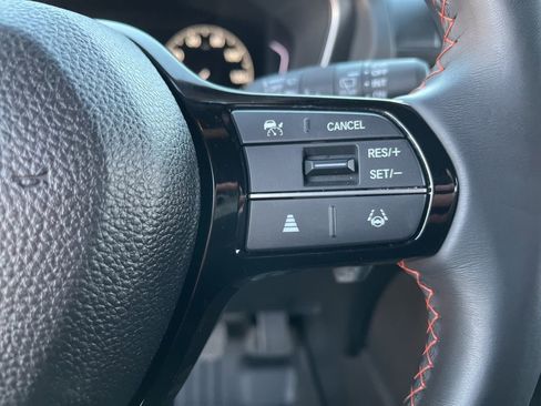 Used 2025 Honda Pilot Sport image 21