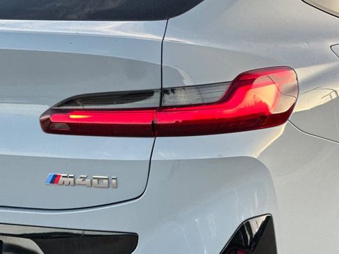 Used 2024 BMW X4 M40i image 14