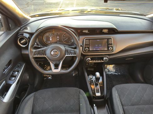 Used 2020 Nissan Kicks SV image 35