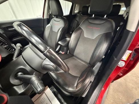 Used 2020 Jeep Compass Trailhawk AWD/4WD image 6