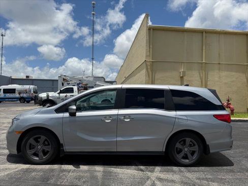 Used 2022 Honda Odyssey EX image 11