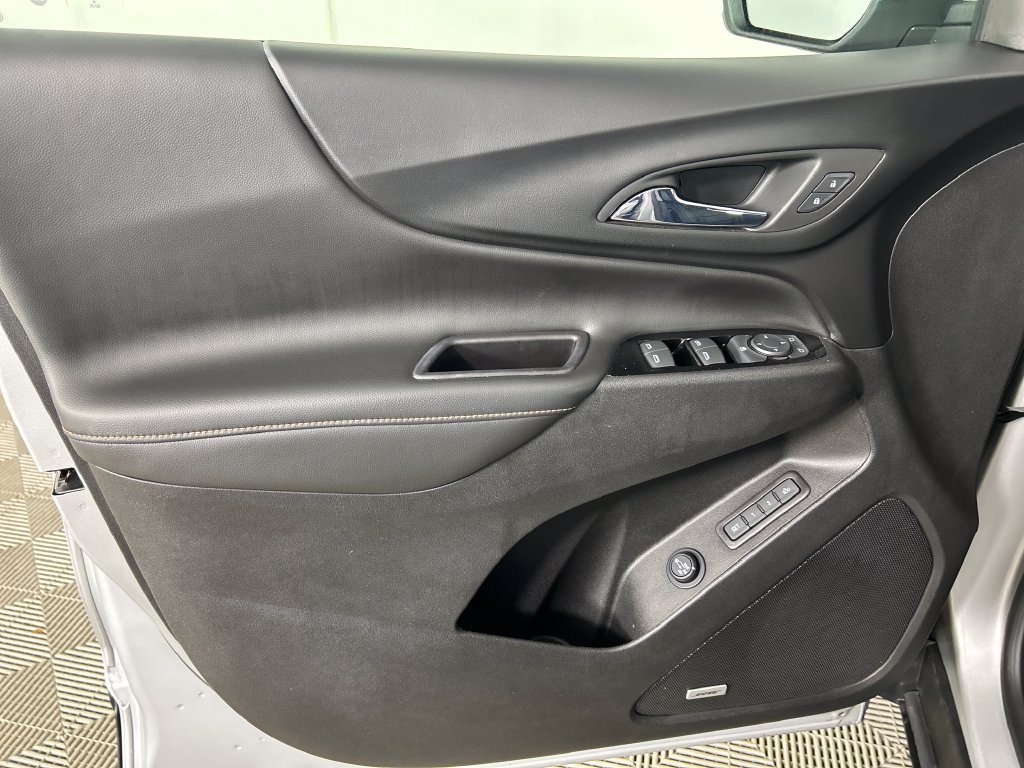Used 2022 Chevrolet Equinox Premier FWD image 11