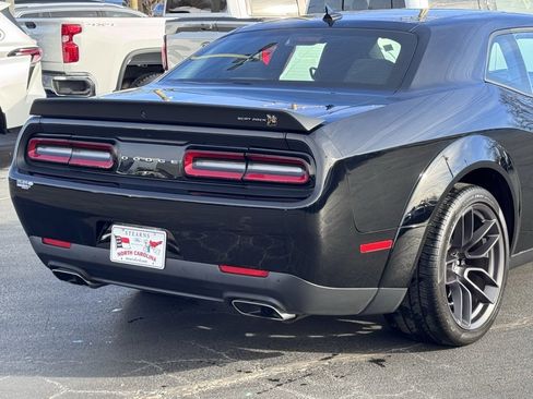 Used 2021 Dodge Challenger R/T Scat Pack image 38
