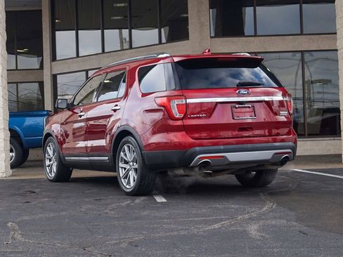 Used 2017 Ford Explorer Limited image 4