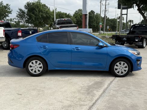 Used 2023 Kia Rio S FWD image 3