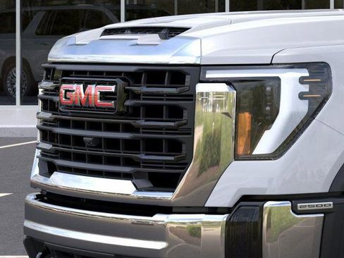 New 2026 GMC Sierra 2500 Pro image 13