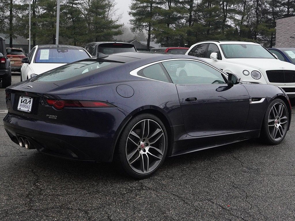 Used 2019 Jaguar F-TYPE R-Dynamic AWD/4WD image 13