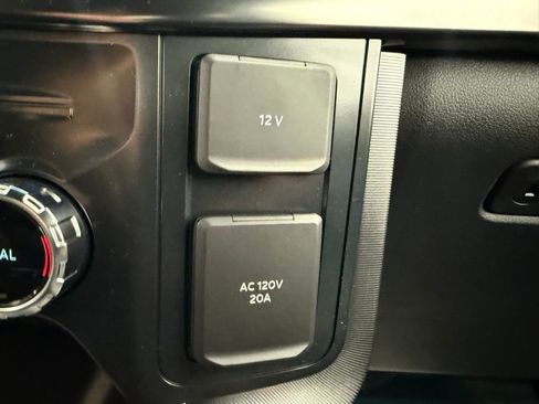 New 2025 Ford F150 Platinum w/ FX4 Off-Road Package image 37