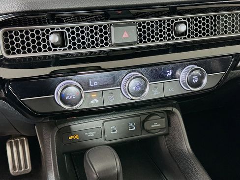 Used 2025 Honda Civic Sport image 22