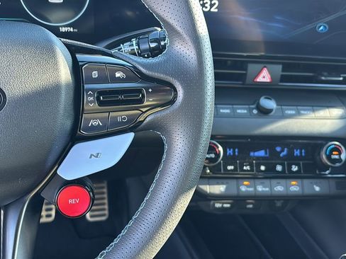 Used 2025 Hyundai Elantra N image 18