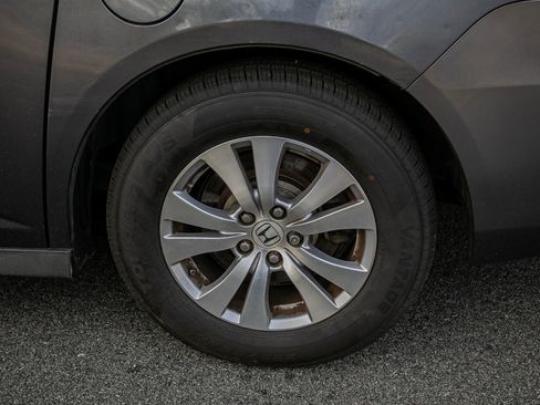 Used 2016 Honda Odyssey EX image 12