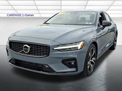 Certified 2023 Volvo S60 B5 Core w/ Climate Package AWD/4WD image 3