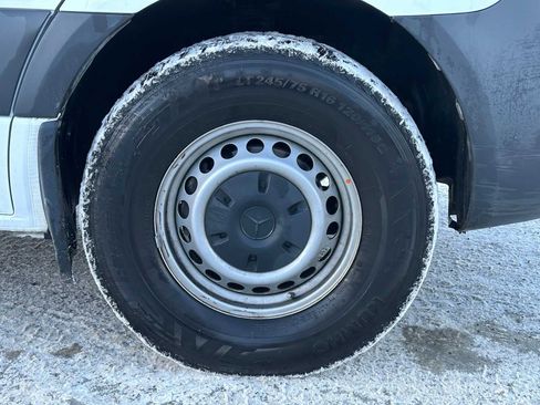 Used 2023 Mercedes-Benz Sprinter 2500 image 9