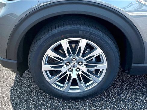New 2026 Ford Explorer Platinum RWD image 12