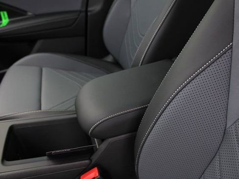 New 2025 Volkswagen Tiguan SE R-Line AWD/4WD image 7