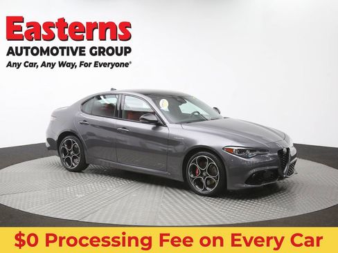 Used 2024 Alfa Romeo Giulia Veloce AWD/4WD image 48