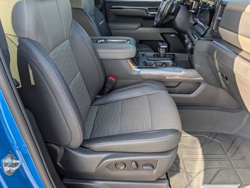 Used 2022 Chevrolet Silverado 1500 ZR2 image 26