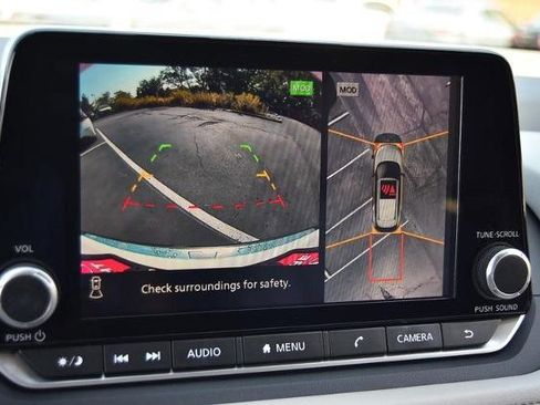 Certified 2023 Nissan Rogue SL image 14