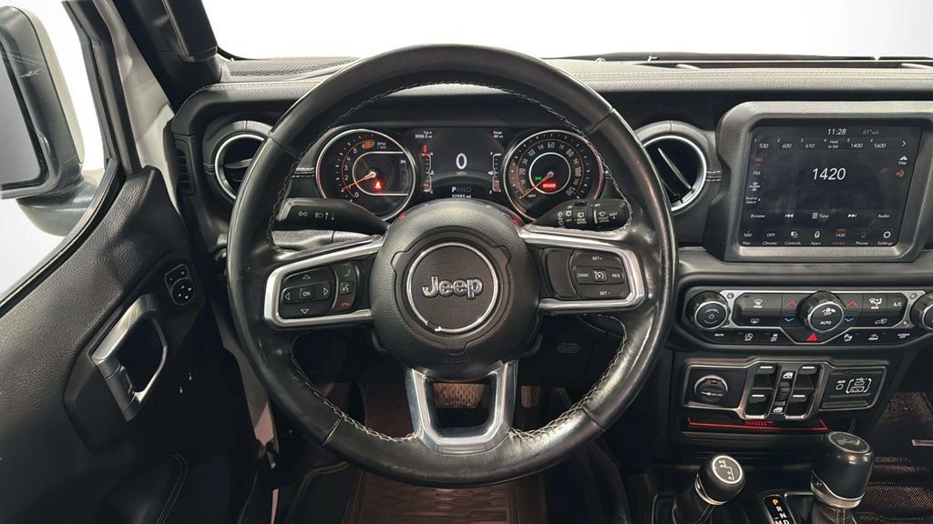 Used 2021 Jeep Wrangler Unlimited Sahara w/ Uconnect 4C Nav & Sound Group AWD/4WD image 17