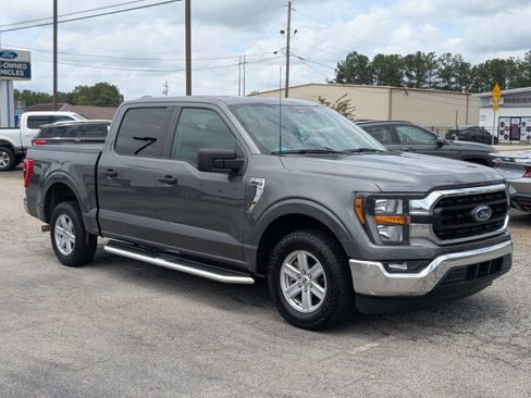 Used 2023 Ford F150 XLT RWD image 2