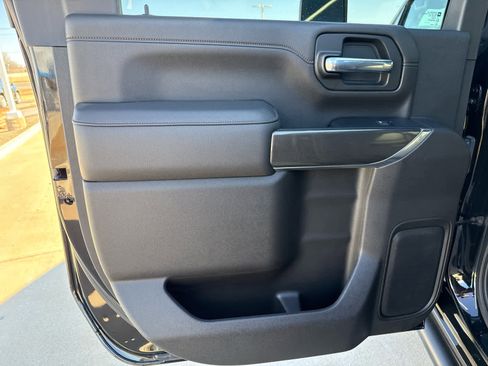 Used 2023 GMC Sierra 2500 AT4 w/ AT4 Preferred Package image 21