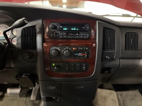 Used 2003 Dodge Ram 2500 Truck SLT image 14