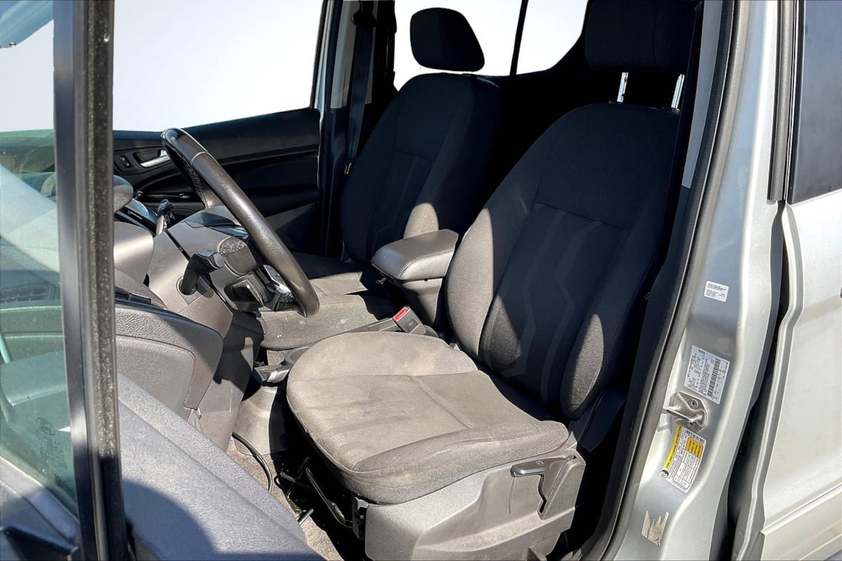 Used 2016 Ford Transit Connect XLT FWD image 21