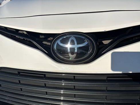 Used 2024 Toyota Camry LE image 28