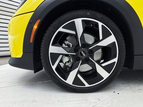 Used 2025 MINI Cooper S image 17