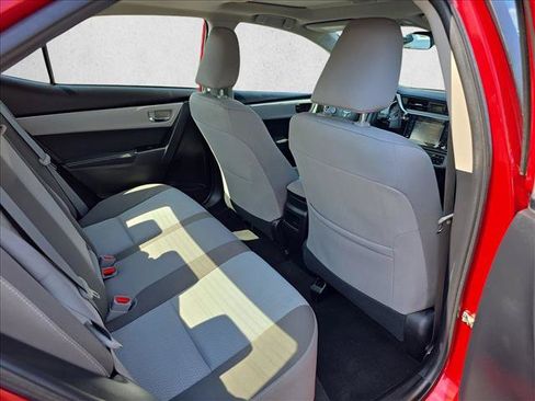 Used 2018 Toyota Corolla LE w/ LE Premium Package w/Moonroof FWD image 11
